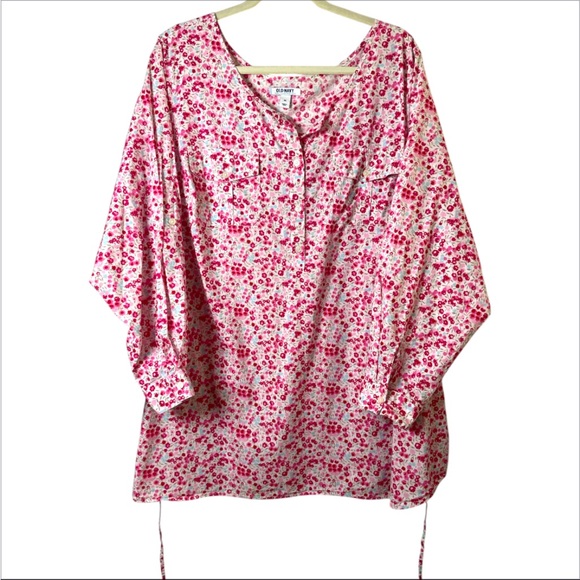Old Navy Tops - Old Navy women’s Henley Pink Floral tie back Top Tunic size 4X